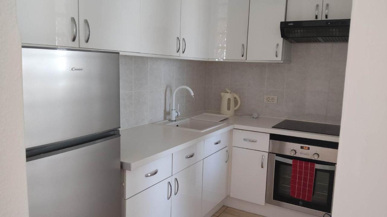Santiago Beach, Los Cristianos Apartment With Air Conditioning Екстер'єр фото